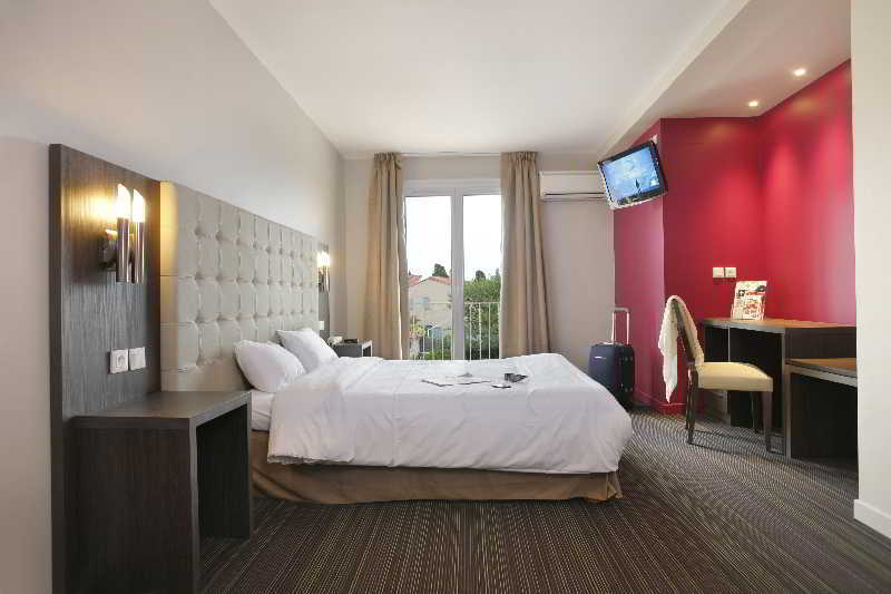 Hotel The Originals Perpignan Sud Le Grillon D'Or Le Boulou Zewnętrze zdjęcie