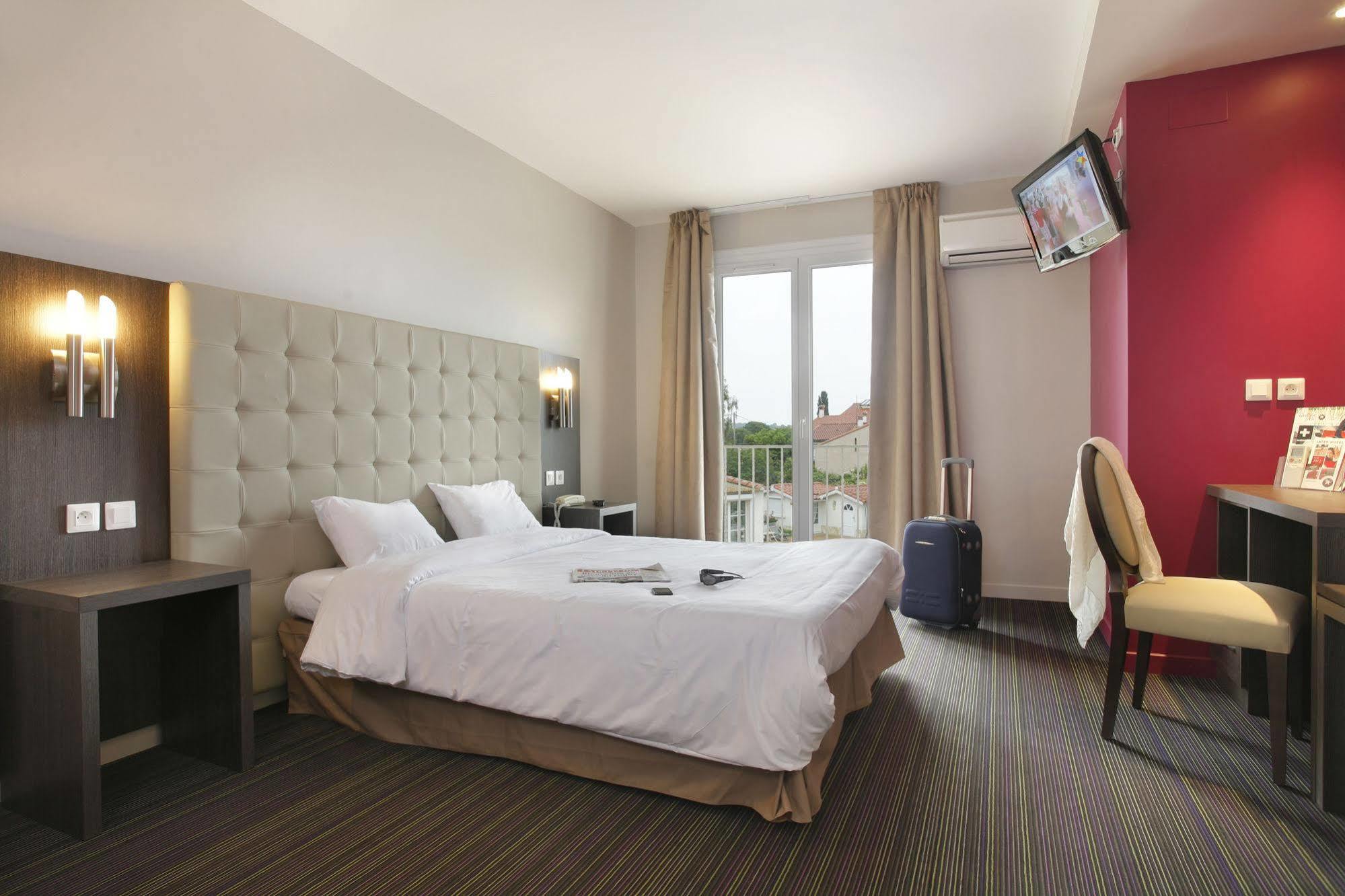 Hotel The Originals Perpignan Sud Le Grillon D'Or Le Boulou Zewnętrze zdjęcie