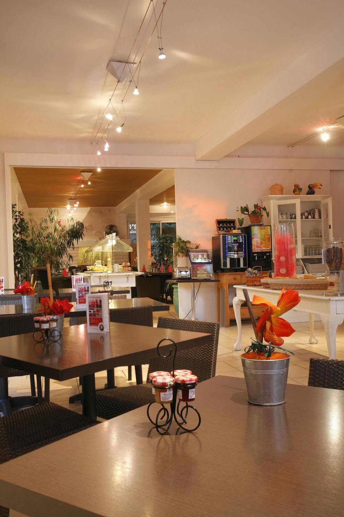 Hotel The Originals Perpignan Sud Le Grillon D'Or Le Boulou Zewnętrze zdjęcie